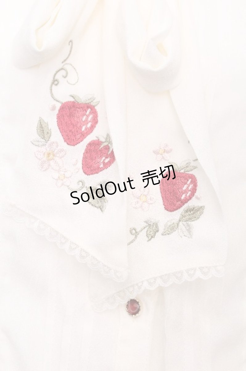 画像4: axes femme / 苺刺繍ボウタイブラウス  キナリ S-26-07-31-010-AX-BL-HR-ZS (4)