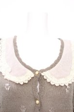 画像4: axes femme / チュールカラー風カーディガン  カーキ S-26-07-31-017-AX-TO-AS-ZS (4)