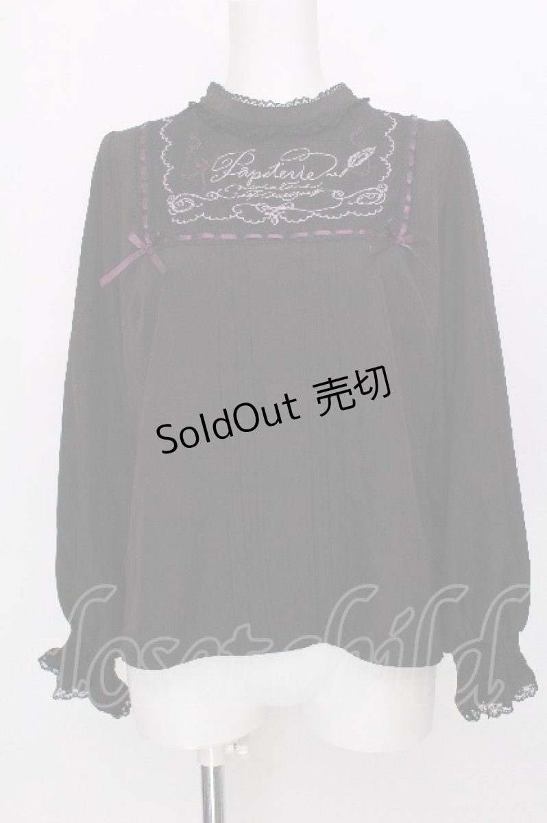 画像1: axes femme POETIQUE / パペトゥリーロゴ刺繍ブラウス  黒 S-26-08-01-048-AX-BL-AS-ZS (1)