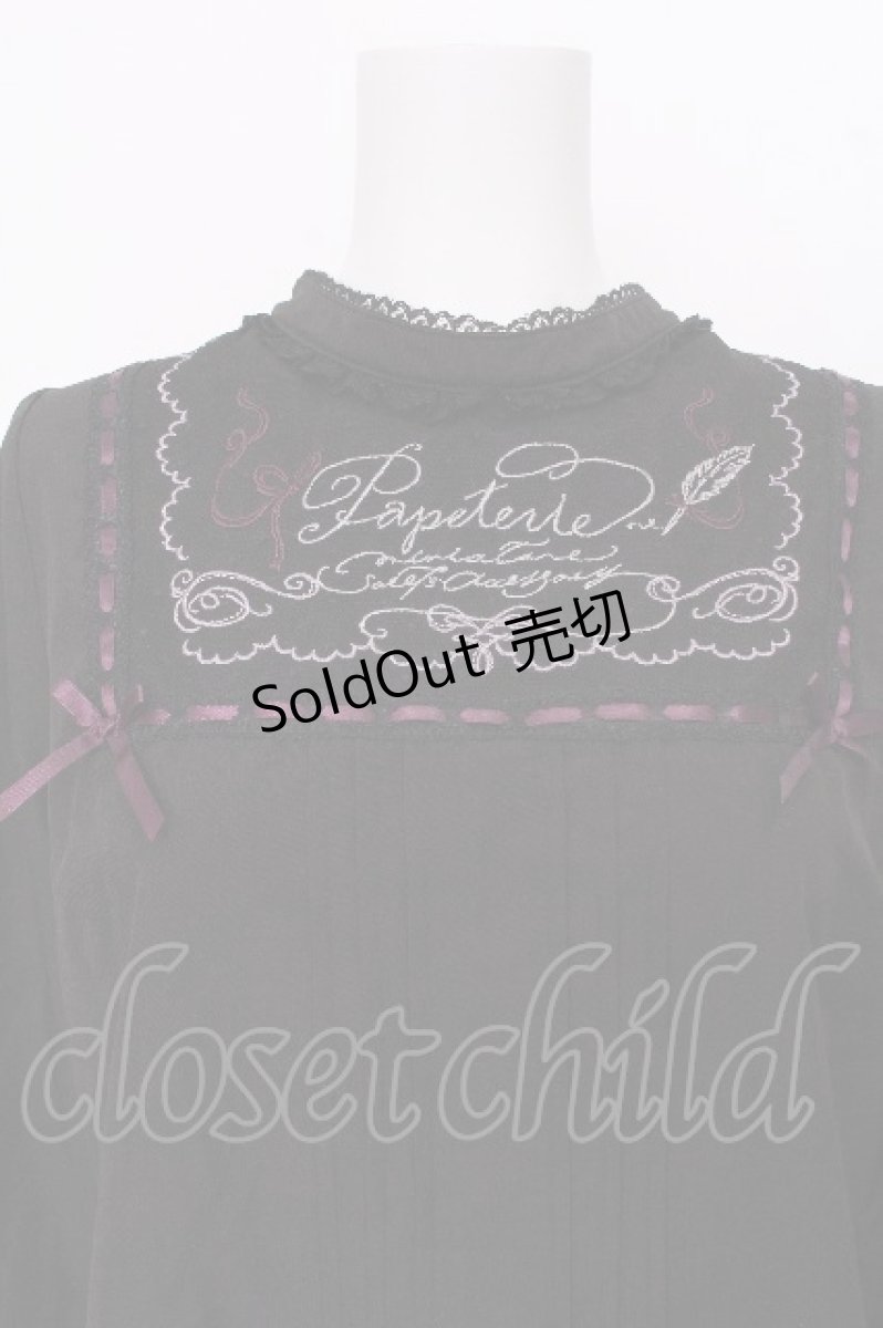 画像3: axes femme POETIQUE / パペトゥリーロゴ刺繍ブラウス  黒 S-26-08-01-048-AX-BL-AS-ZS (3)