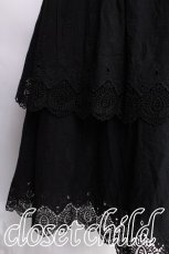 画像3: axes femme / 裾刺繍ティアードスカート  黒 S-26-08-02-057-AX-SK-AS-ZS (3)