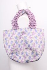 画像4: Maison de FLEUR / ブドウ柄フリルハンドルトートバッグ  ラベンダー S-26-08-03-007-LO-BG-AS-ZS (4)