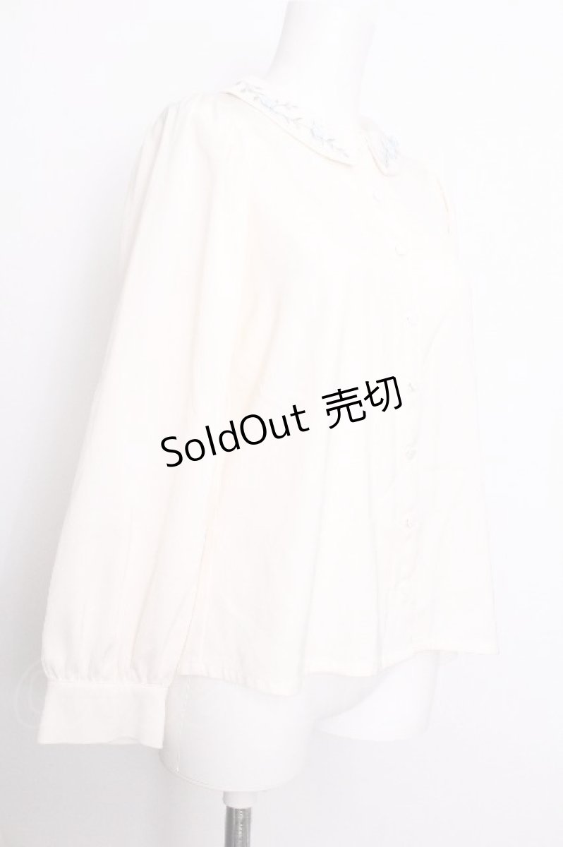 画像2: an another angelus / ローズモチーフ刺繍衿ブラウス【洗える】  オフ S-26-08-06-027-CA-BL-HR-ZS (2)