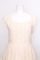 画像3: Jane Marple / ドット刺繍ワンピース  オフ S-26-08-06-1016-JM-OP-AS-ZS (3)