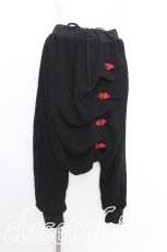 画像1: Qutie Frash / 袴サルエルパンツ  黒ｘ赤 S-26-08-08-057-QU-PA-HR-ZS (1)