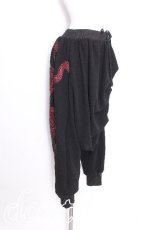 画像2: Qutie Frash / 袴サルエルパンツ  黒ｘ赤 S-26-08-08-057-QU-PA-HR-ZS (2)