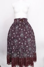 画像1: axes femme / ミュルーズ染織美術館コラボ/フェザー×フラワー柄スカート  ワイン S-26-08-10-043-AX-SK-AS-ZS (1)