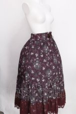 画像3: axes femme / ミュルーズ染織美術館コラボ/フェザー×フラワー柄スカート  ワイン S-26-08-10-043-AX-SK-AS-ZS (3)