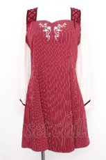 画像1: axes femme POETIQUE / 刺繍入りストライプワンピース  ワイン S-26-08-11-043-AX-OP-AS-ZS (1)
