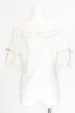画像2: axes femme POETIQUE / プリーツフリル襟カットプルオーバー  白 S-26-08-13-003-AX-TO-AS-ZS (2)