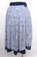 画像2: axes femme POETIQUE / プリュムプリントベルト付スカート  ブルーグレー S-26-08-13-052-AX-SK-AS-ZS (2)