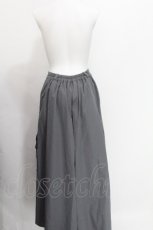 画像2: axes femme POETIQUE / タックデザイン袴パンツ  グレー S-26-08-13-1053-AX-PA-AS-ZS (2)