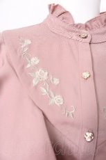 画像5: axes femme / ローズ刺繍フリルブラウス  ピンク S-26-08-21-030-AX-BL-HR-ZS (5)