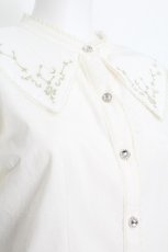 画像5: axes femme POETIQUE / シエルエトワール刺繍襟ブラウス  オフ S-26-08-22-009-AX-BL-HR-ZS (5)