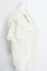 画像2: axes femme / ミックスフルーツ刺繍ブラウス  アイボリー S-26-08-22-010-AX-BL-HR-ZS (2)