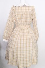 画像2: axes femme POETIQUE / パペトゥリー刺繍ワンピース  ベージュ S-26-08-24-042-AX-OP-AS-ZS (2)