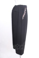 画像2: axes femme / 花刺繍タックカットパンツ  黒 S-26-08-27-058-AX-PA-HR-ZS (2)