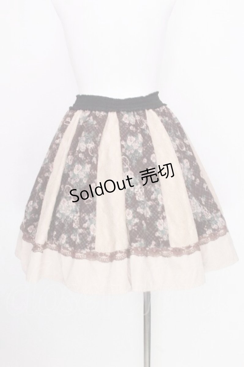 画像2: axes femme / レース×花柄パッチワーク風スカート  ブラウン S-26-08-30-057-AX-SK-HR-ZS (2)