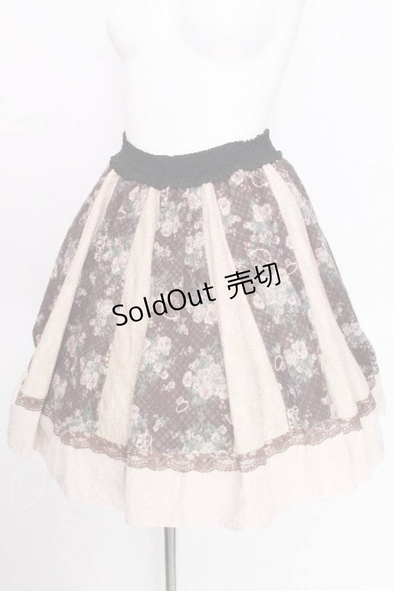 画像3: axes femme / レース×花柄パッチワーク風スカート  ブラウン S-26-08-30-057-AX-SK-HR-ZS (3)