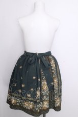 画像2: axes femme / スカーフパネル花柄スカート  グリーン S-26-09-02-045-AX-SK-HR-ZS (2)