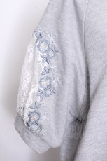 画像4: axes femme / 刺繍ｘレースパーカーチュニック  グレー S-26-09-02-007-AX-TO-HR-ZS (4)