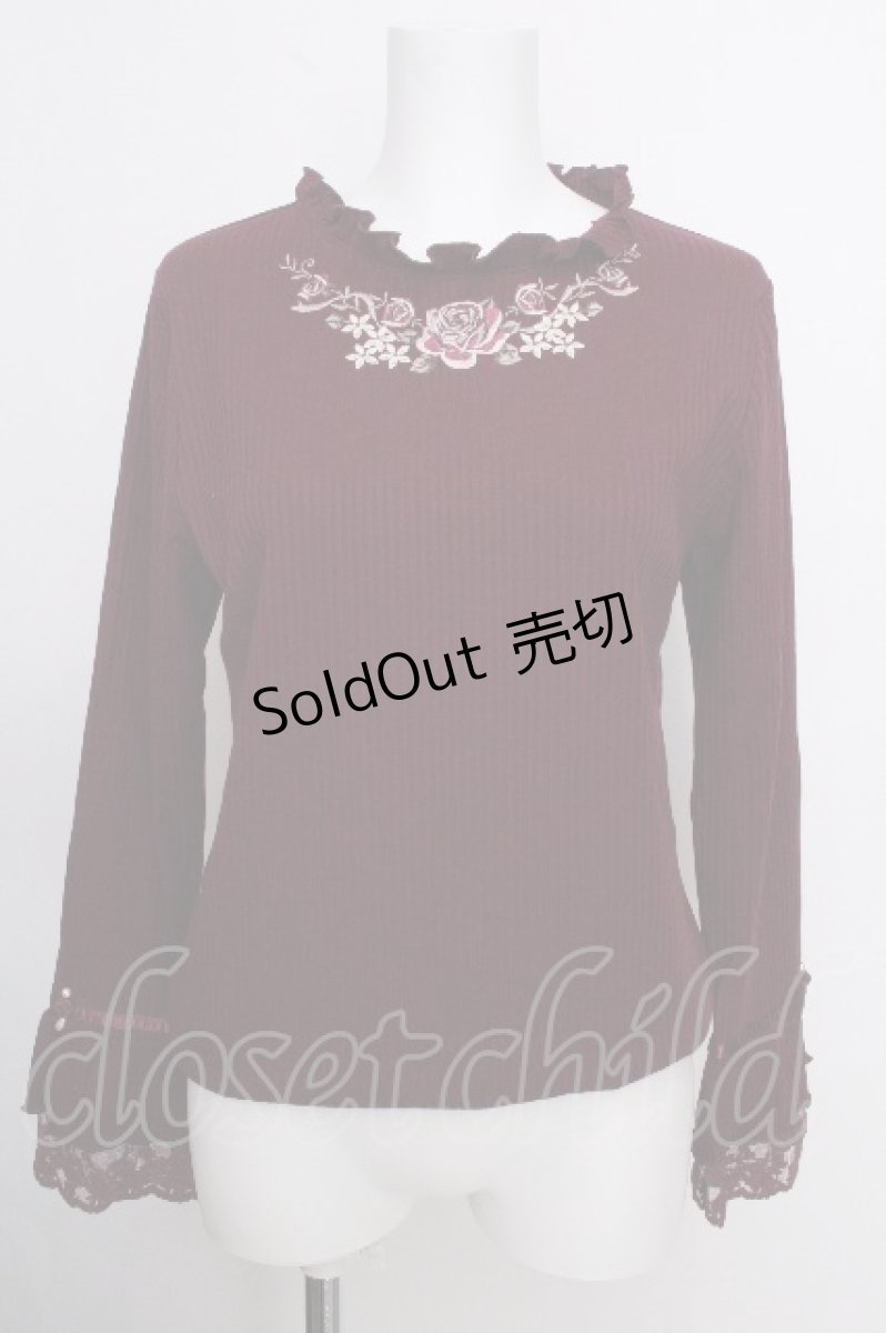 画像1: axes femme / 薔薇刺繍プチハイリブプルオーバー  ワイン S-26-09-05-026-AX-TO-HR-ZS (1)