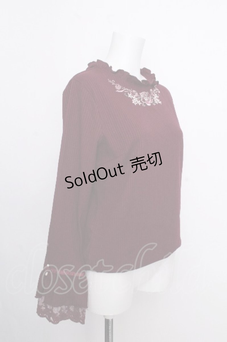 画像3: axes femme / 薔薇刺繍プチハイリブプルオーバー  ワイン S-26-09-05-026-AX-TO-HR-ZS (3)