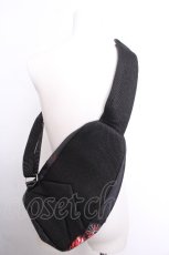 画像2: NieR Clothing / 和柄狐バッグ  黒ｘ赤 S-26-09-05-009-PU-TO-HR-ZS (2)