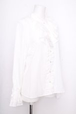 画像3: axes femme / ピンタック使フリルブラウス  白 S-26-09-16-006-AX-BL-HR-ZS (3)