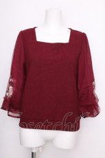 画像1: axes femme / コスモス刺繍ボリューム袖プルオーバー  ワイン S-26-09-16-018-AX-TO-HR-ZS (1)
