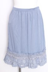 画像1: axes femme / フラワーモチーフ使いペチスカート  ブルー S-26-09-17-045-AX-SK-HR-ZS (1)