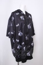 画像3: NieR Clothing / NieRちゃん刺繍プルオーバー  黒 S-26-09-18-035-PU-TO-HR-ZS (3)