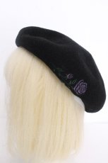 画像2: axes femme / ローズ刺繍ベレー  黒 S-26-09-18-007-AX-AC-HR-ZS (2)