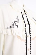 画像5: axes femme kawaii / 刺繍入りケープ付2wayブラウス  キナリ S-26-09-22-003-AX-BL-HR-ZS (5)