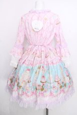 画像2: BABY,THE STARS SHINE BRIGHT / Princess Entremets A Dream in a Sweet Castle柄ワンピース  ピンク S-26-09-25-044-BA-ZA-HR-ZS (2)