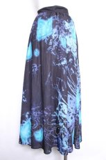 画像3: NieR Clothing / 転写巻きスカート  黒ｘ青 S-26-09-27-039-PU-SK-HR-ZS (3)