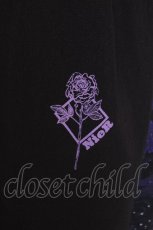 画像4: NieR Clothing / バラ柄切替パンツ  黒ｘ紫 S-26-09-27-060-PU-PA-HR-ZS (4)