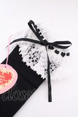 画像3: BABY,THE STARS SHINE BRIGHT / リボン通しレースオーバーニーソックス  黒ｘ白 S-26-10-01-016-BA-ZA-HR-ZS (3)