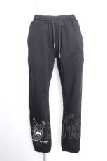 画像1: NieR Clothing / うさぎプリントパンツ  黒 S-26-10-04-060-PU-PA-HR-ZS (1)