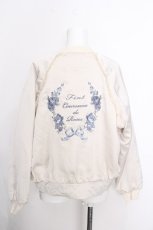 画像2: Fi.n.t / ローズアーチ刺繍サテンブルゾン  ベージュ S-26-10-12-1017-CA-JA-HR-ZS (2)