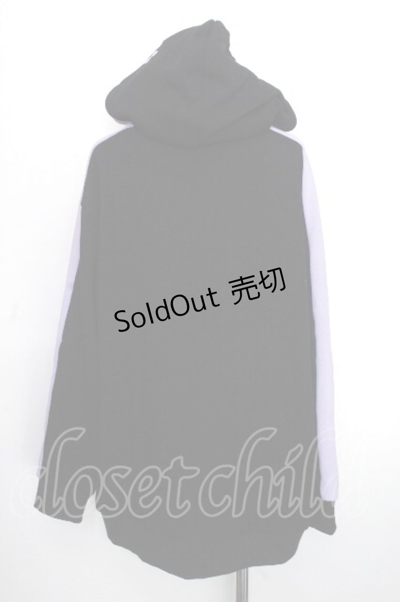 画像2: NieR Clothing / バイカラーフード重ねパーカー  黒ｘ紫 S-26-10-13-028-PU-TO-HR-ZS (2)