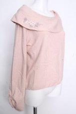画像3: axes femme / 雪桜刺繍オフショル風ニット  ピンク S-26-10-17-012-AX-TO-HR-ZS (3)