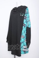 画像2: NieR Clothing / DOLMAN LONG BLOCKING PARKA【シエル】  黒ｘグリーン S-26-10-19-035-PU-TO-HR-ZS (2)