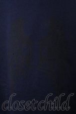 画像3: NieR Clothing / クロス×羽根プリント フード付き裏起毛プルオーバー  ネイビー S-26-10-19-1028-PU-TO-TE-ZS (3)