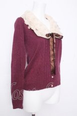 画像2: axes femme / ファーティペット付きカーディガン  ワイン S-26-10-19-022-AX-TO-HR-ZS (2)