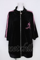 画像1: REFLEM / クロス刺繍半袖ベロアトラックジャケット  黒ｘピンク S-26-10-20-034-PU-JA-HR-ZS (1)