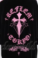 画像4: REFLEM / クロス刺繍半袖ベロアトラックジャケット  黒ｘピンク S-26-10-20-034-PU-JA-HR-ZS (4)