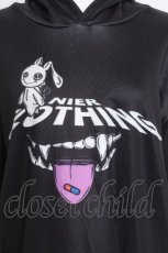 画像3: NieR Clothing / プリントフード付プルオーバー  黒 S-26-10-20-021-PU-TO-HR-ZS (3)
