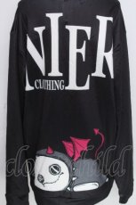 画像4: NieR Clothing / プリントフード付プルオーバー  黒 S-26-10-20-021-PU-TO-HR-ZS (4)