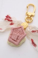 画像3: Q-pot. / TOMMY×Q-pot.【February6】RIP バッグチャーム  ピンク S-26-10-22-006-QP-AC-AS-ZS (3)